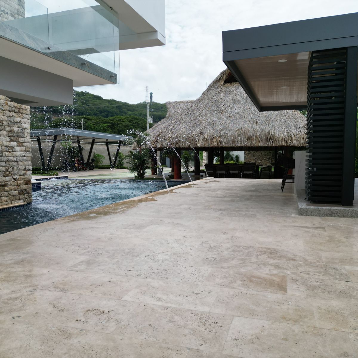 Travertino Arena